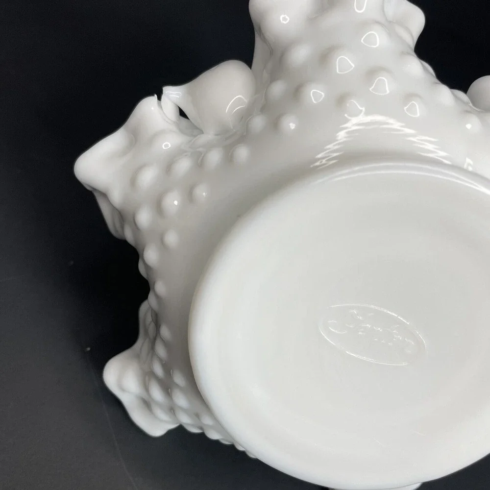 Vintage Fenton Ruffle Hobnail White Milk Glass Basket With Applied Handle‎